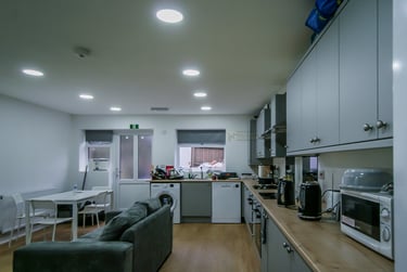 6 bed house, Bodmin Grove, Nechells, Birmingham, B74PG - Image 2