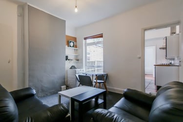 3 bed house, Luton Road, Selly Oak, Birmingham, B297BN - Image 1