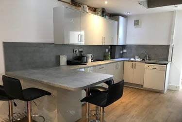 6 bed house, Tiverton Road, Selly Oak, Birmingham, B296BU - Image 2