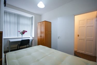 4 bed house, Dawlish Road, Selly Oak, Birmingham, B297AT - Image 3