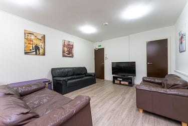 7 bed house, Dawlish Road, Selly Oak, Birmingham, B297AS - Image 2