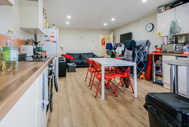 6 bed house, Hubert Road, Selly Oak, Birmingham, B296DX - Image 2