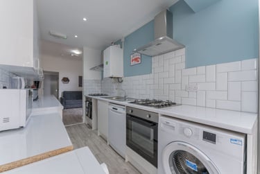 6 bed house, Tiverton Road, Selly Oak, Birmingham, B296BW - Image 1