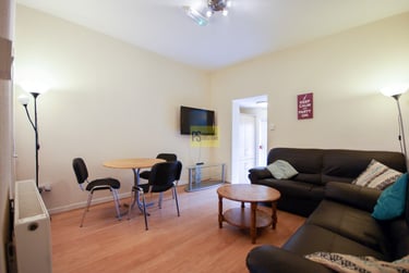 6 bed house, Tiverton Road, Selly Oak, Birmingham, B296BW - Image 1