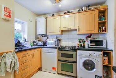 6 bed house, Tiverton Road, Selly Oak, Birmingham, B296BW - Image 2
