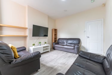 7 bed house, Tiverton Road, Selly Oak, Birmingham, B296BW - Image 2