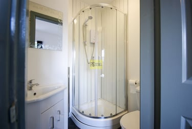 6 bed house, Holly Grove, Selly Oak, Birmingham, B296EQ - Image 9