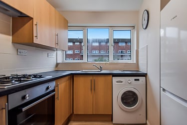2 bed flat, Arosa Drive, Birmingham, B170SD - Image 3