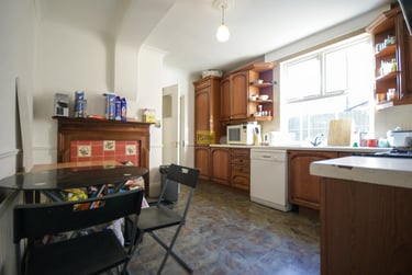 7 bed house, Gibbins Road, Selly Oak, Birmingham, B296PG - Image 1