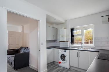 2 bed house, Tealby Grove, Selly Park, Birmingham, B297RJ - Image 3