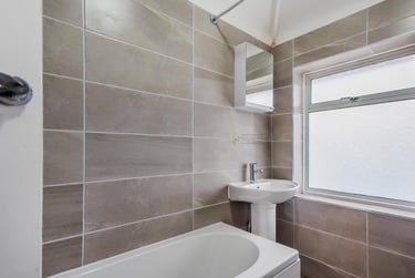 2 bed house, Tealby Grove, Selly Park, Birmingham, B297RJ - Image 8
