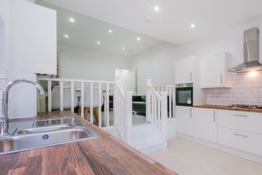 4 bed house, Dawlish Road, Selly Oak, Birmingham, B297AR - Image 2