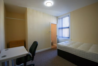 4 bed house, Harrow Road, Selly Oak, Birmingham, B297DN - Image 4