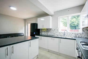 5 bed house, Windrush Grove, Selly Park, Birmingham, B297SU - Image 1