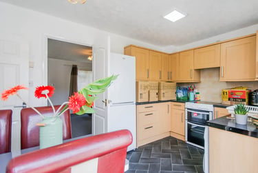 4 bed house, Gray Street, Birmingham, B94LS - Image 2