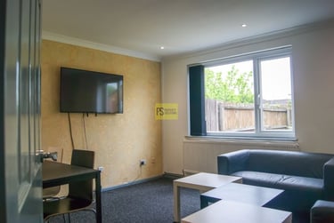 5 bed house, Bloomsbury Street, Nechells, Birmingham, B75BS - Image 1