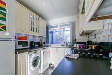 4 bed house, Bloomsbury Walk, Nechells, Birmingham, B75DQ - Image 1