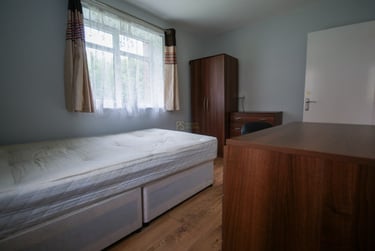 2 bed house, Heneage Place, Birmingham, B74ER - Image 2