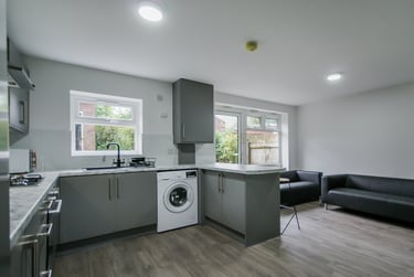 3 bed house, Bloomsbury Walk, Birmingham, B75DQ - Image 1