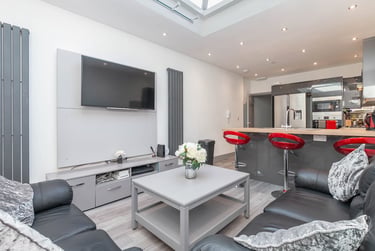 6 bed house, Teignmouth Road, Selly Oak, Birmingham, B297AX - Image 2