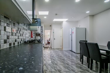 6 bed house, Heeley Road, Selly Oak, Birmingham, B296EJ - Image 2