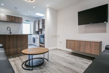 6 bed house, Dawlish Road, Selly Oak, Birmingham, B297AH - Image 2