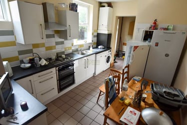 6 bed house, Bournbrook Road, Selly Oak, Birmingham, B297BH - Image 1