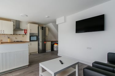 4 bed house, Lingard Close, Nechells, Birmingham, B75DJ - Image 2