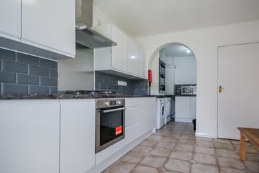 5 bed house, Hobart Croft, Nechells, Birmingham, B74JN - Image 1