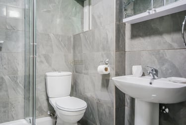 5 bed house, Hobart Croft, Nechells, Birmingham, B74JN - Image 9