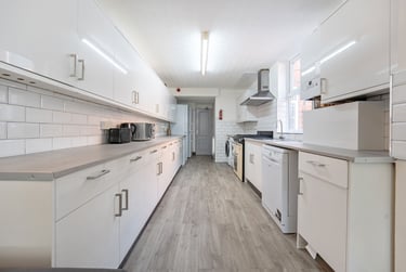 8 bed house, Harrow Road, Selly Oak, Birmingham, B297DW - Image 3