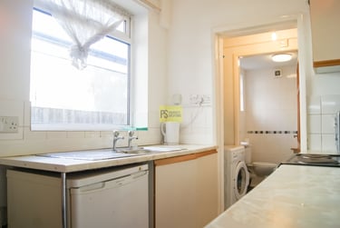 4 bed house, Harrow Road, Selly Oak, Birmingham, B297DN - Image 2