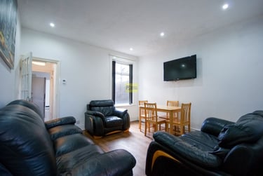 4 bed house, Warwards Lane, Selly Park, Birmingham, B297QR - Image 2