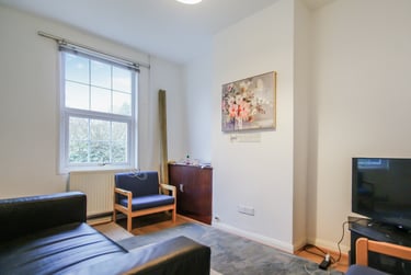 3 bed house, High Street, Harborne, Birmingham, B179QG - Image 2