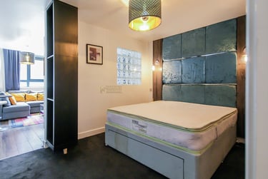 1 bed flat, Fabrick Square, Lombard Street, Birmingham, B120AA - Image 2