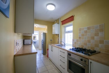3 bed house, Croydon Road, Selly Oak, Birmingham, B297BP - Image 2