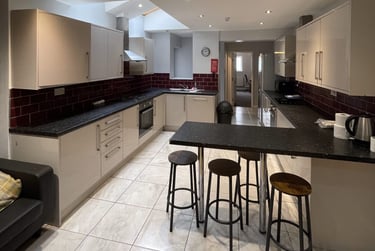 7 bed house, Alton Road, Selly Oak, Birmingham, B297DU - Image 3