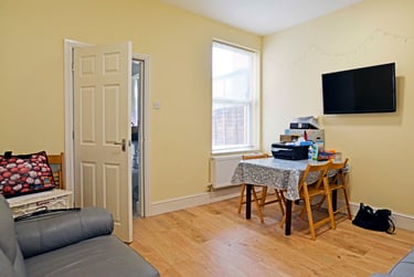 1 bed house, Hubert Road, Selly Oak, Birmingham, B296ER - Image 1