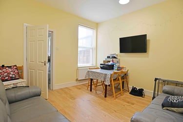 1 bed house, Hubert Road, Selly Oak, Birmingham, B296ET - Image 1