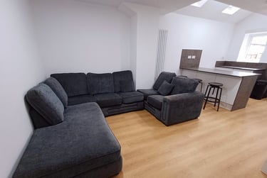 6 bed house, Croydon Road, Selly Oak, Birmingham, B297BP - Image 2