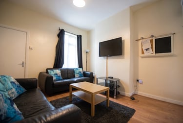 3 bed house, Dale Road, Selly Oak, Birmingham, B296AG - Image 2