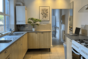 7 bed house, Clarendon Park Road, Clarendon Park, Leicester, LE23AQ - Image 2