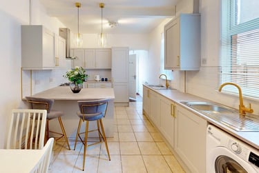 6 bed house, Kimberley Road, Victoria Park, Leicester, LE21LG - Image 3