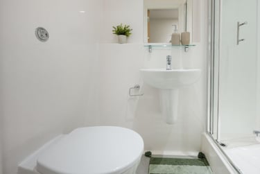 Classic En-suite Plus at Raffles Hall, 3 James Street, Heslington, York, YO103WW - Image 5