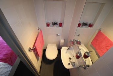 Studio - Silver at The Old Fire Station, 256 King Street, City Centre, Aberdeen, AB245BU - Image 8