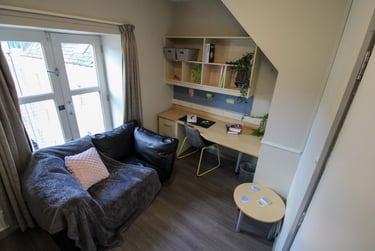 Studio - Silver at The Old Fire Station, 256 King Street, City Centre, Aberdeen, AB245BU - Image 13