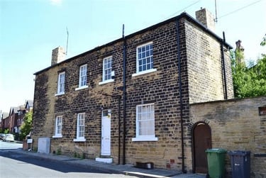 2 bed house, Sagar Place, Headingley, Leeds, LS63BH - Image 2