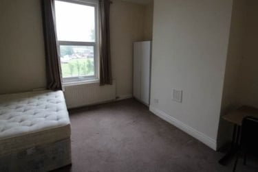 8 bed house, Burley Road, Hyde Park, Leeds, LS31JP - Image 12