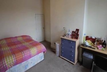 8 bed house, Burley Road, Hyde Park, Leeds, LS31JP - Image 9