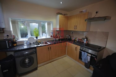 2 bed house, Cardigan Road, Headingley, Leeds, LS63BJ - Image 2